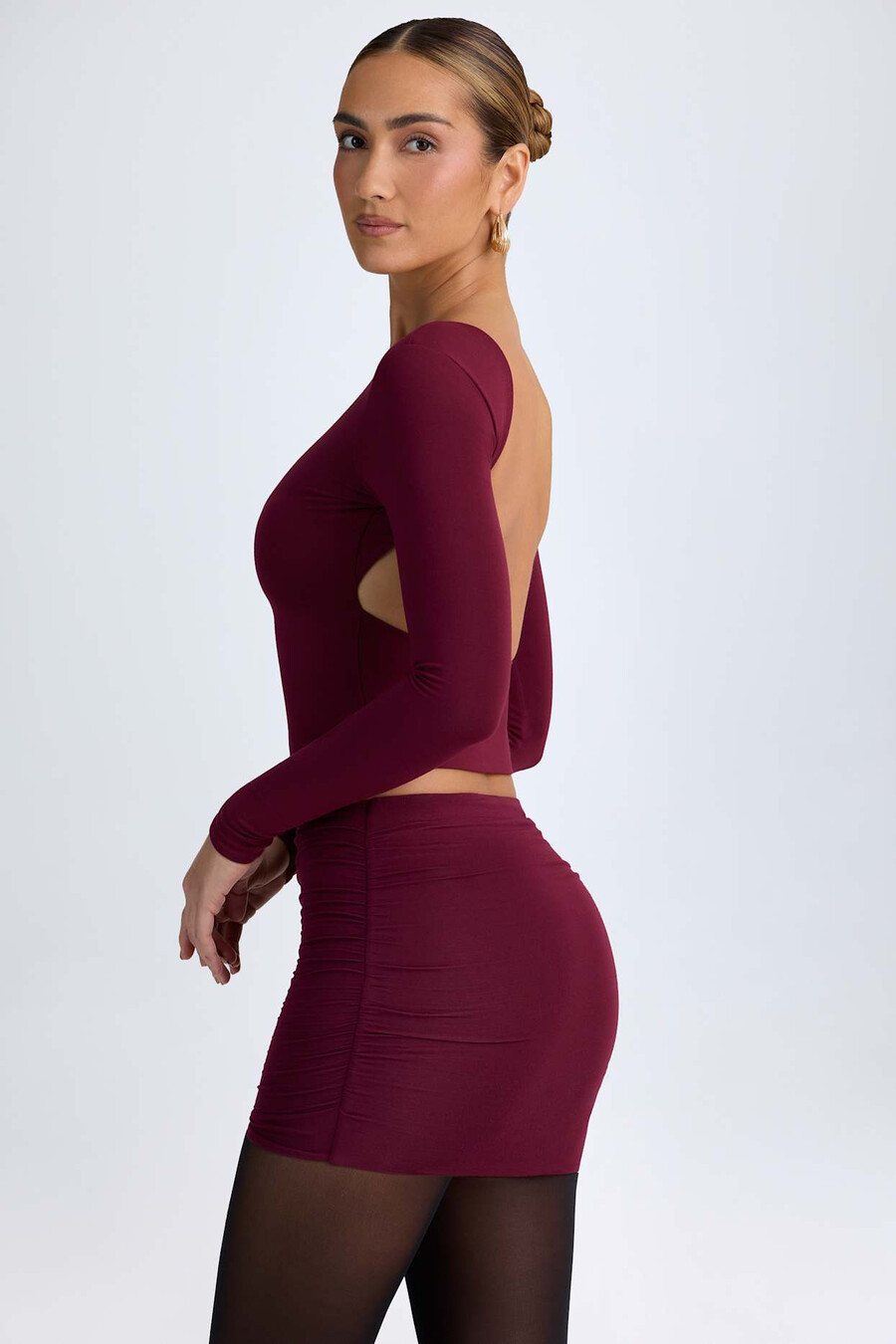 minissaia midi franzida em modal na cor vermelho vinho