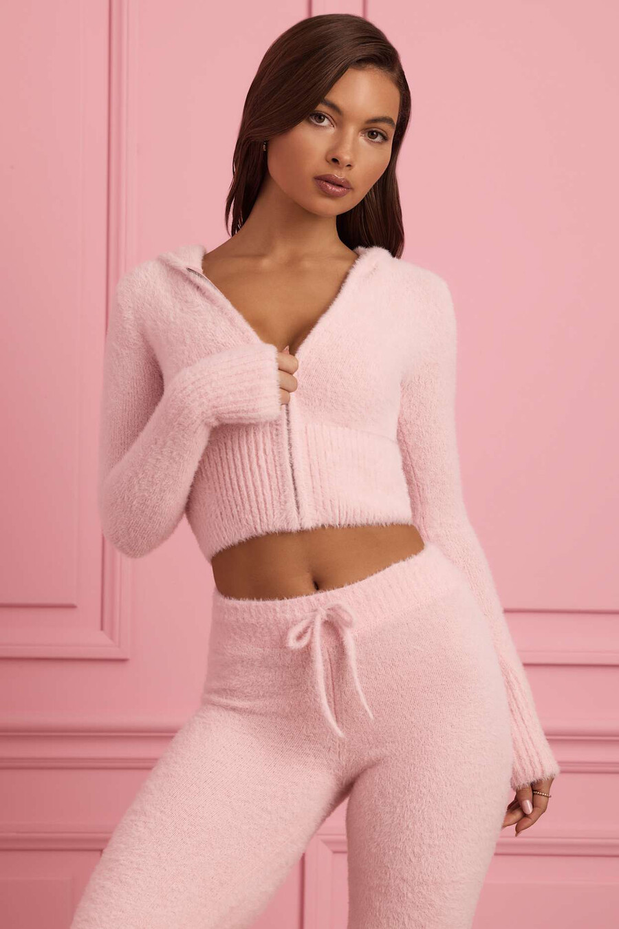 blusa de moletom com zíper e tecido felpudo rosa bebê