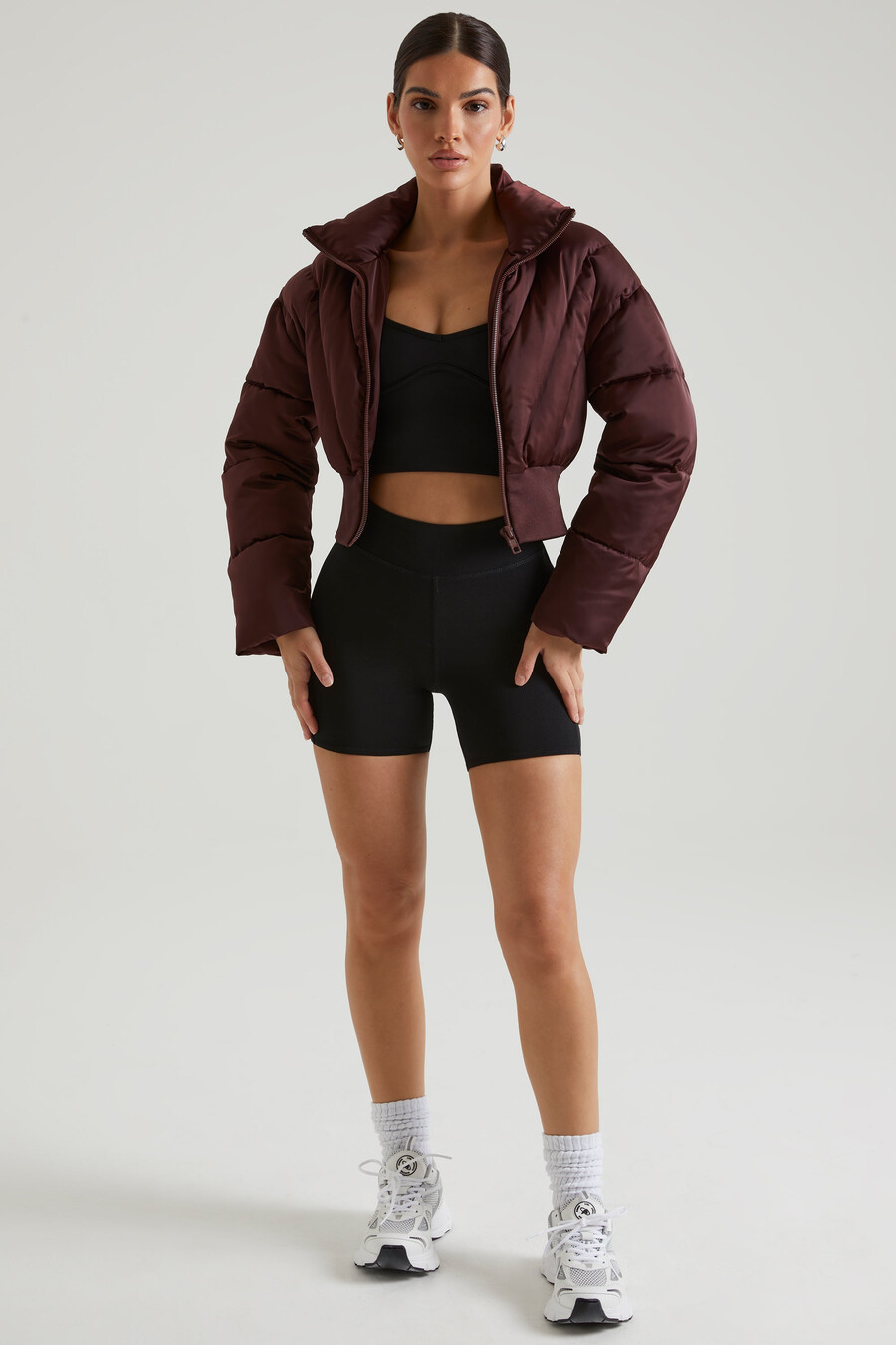 jaqueta puffer canelada marrom