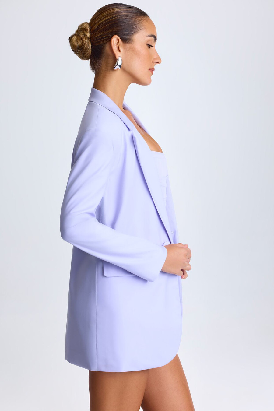 blazer oversized de abotoamento simples em tom lilás suave