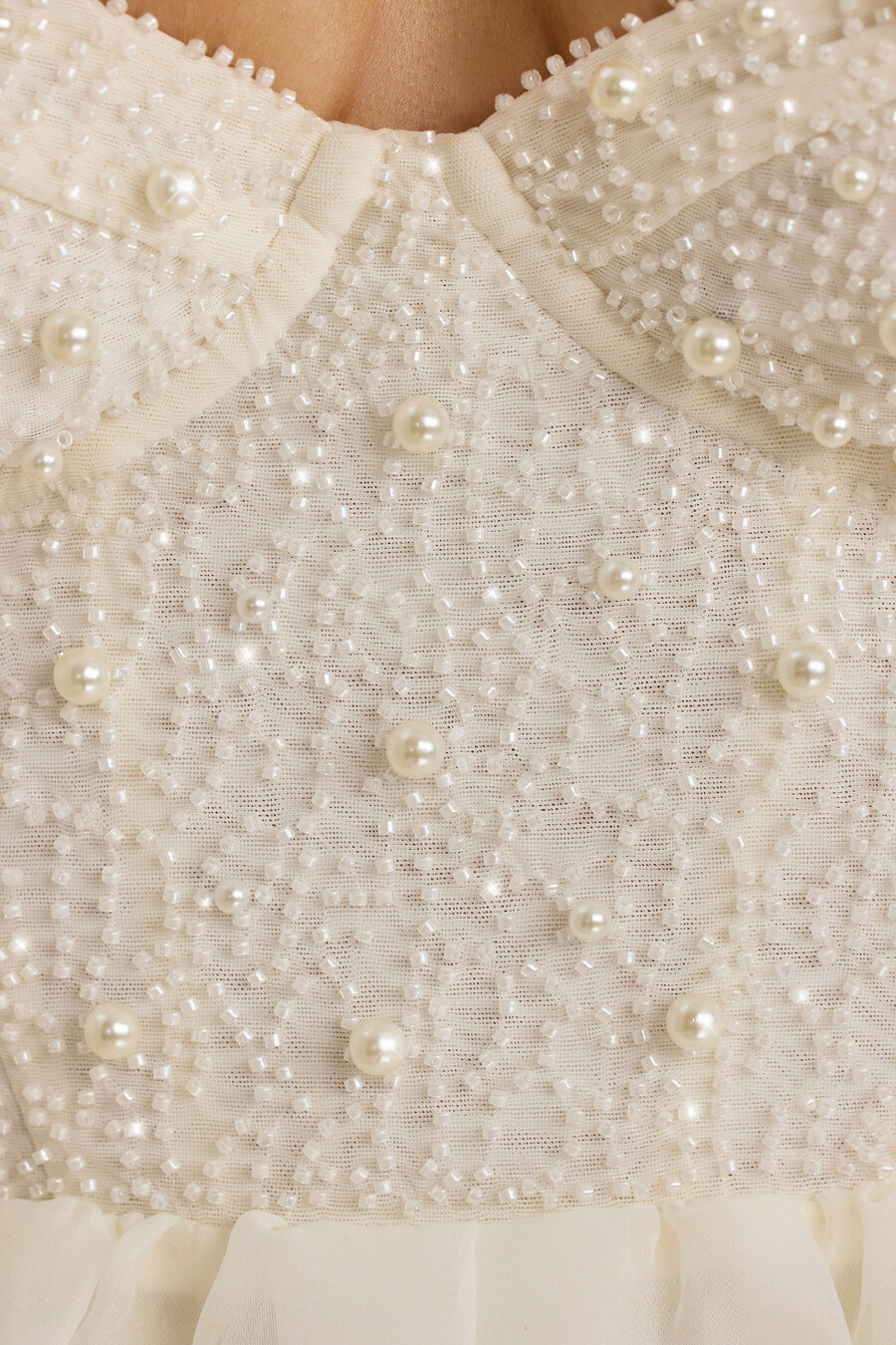 vestido longo de organza com espartilho na cor branca