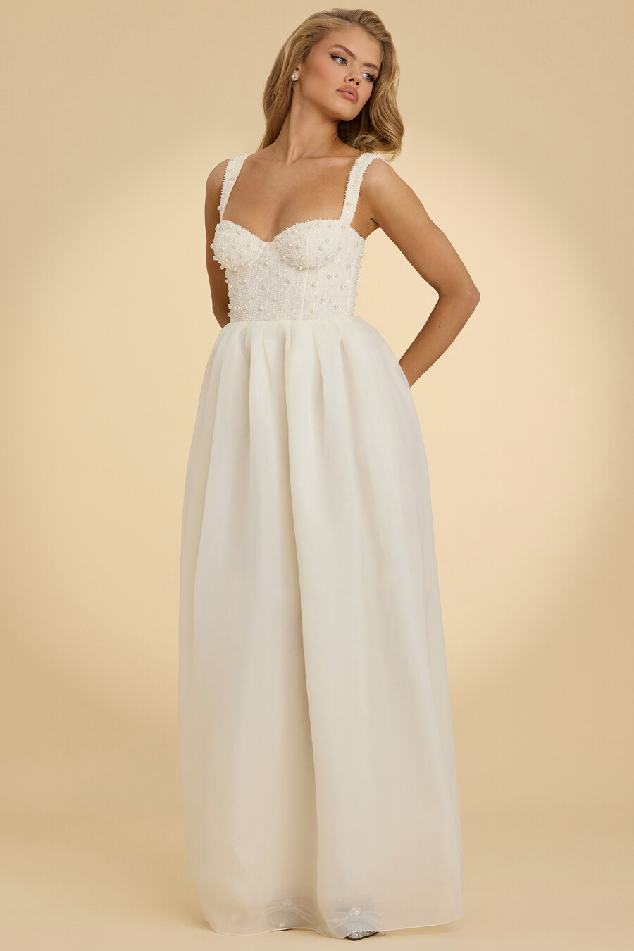 vestido longo de organza com espartilho na cor branca