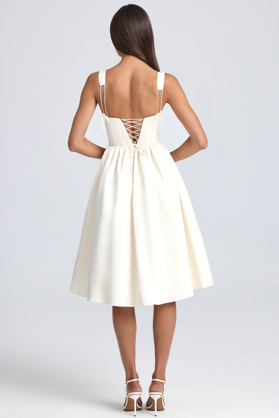vestido midi com corpete drapeado na cor marfim