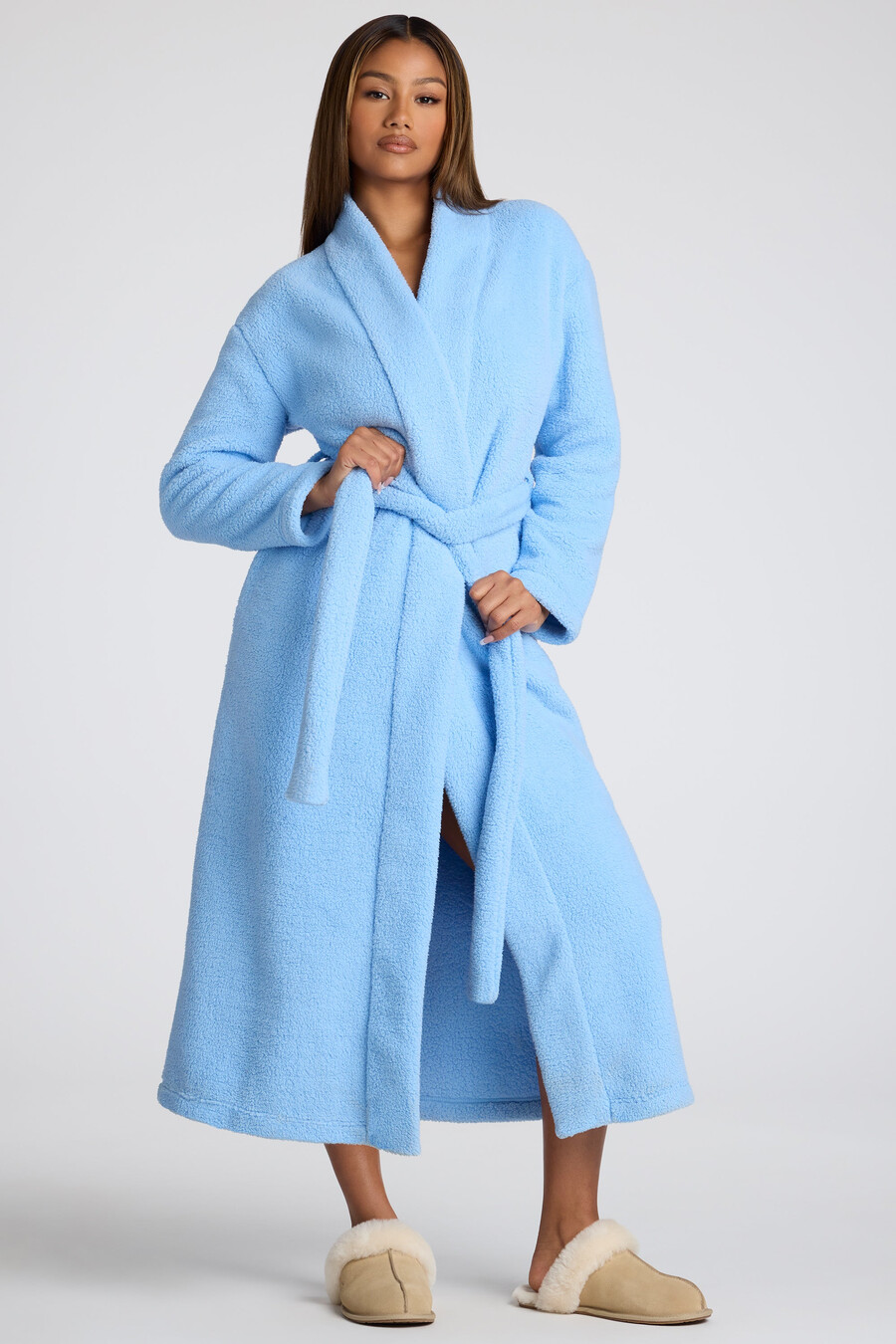 robe de lã polar com amarração frontal na cor azul bebê