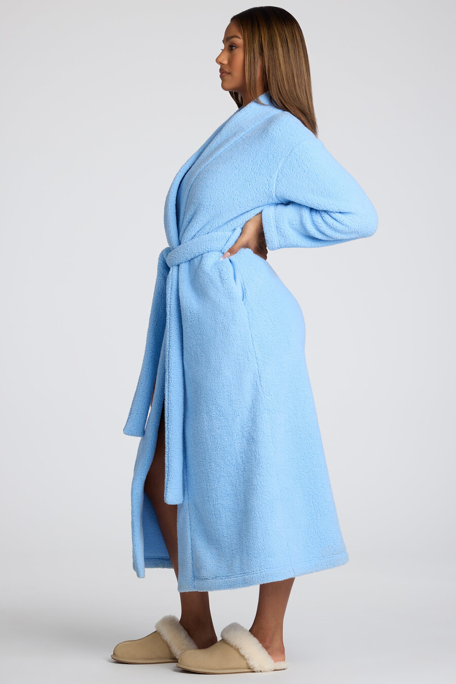 robe de lã polar com amarração frontal na cor azul bebê