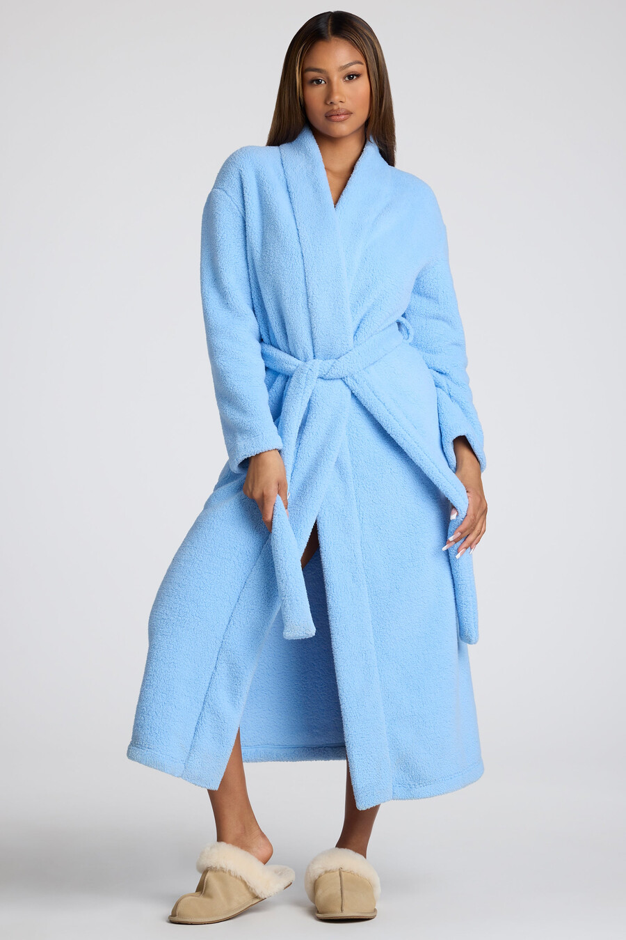 robe de lã polar com amarração frontal na cor azul bebê