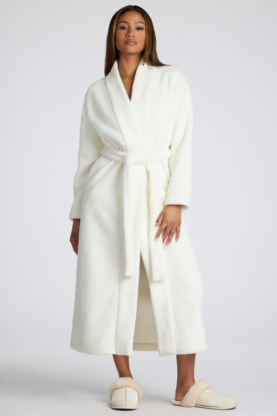 robe de lã polar com amarração frontal na cor branca