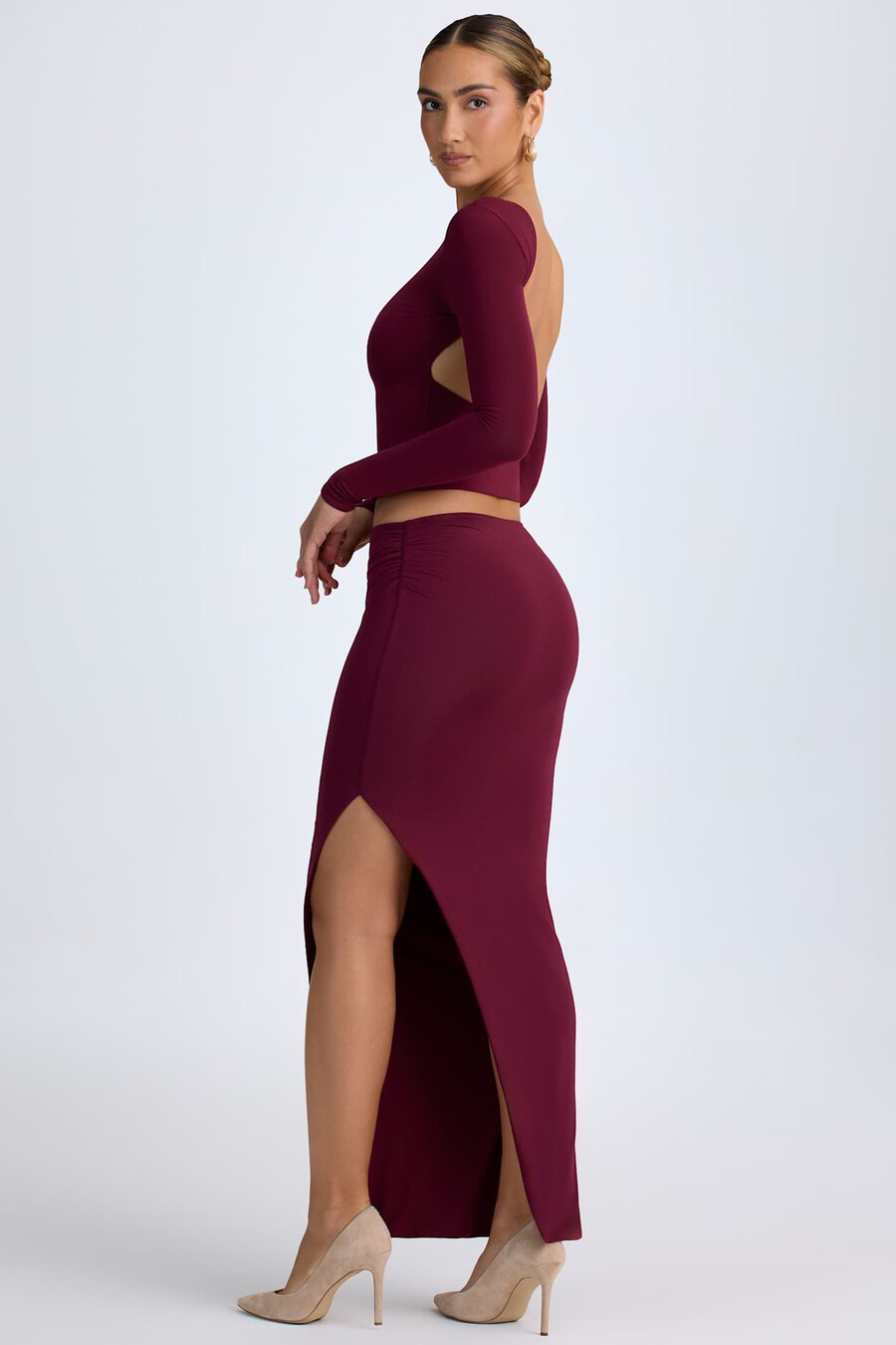 saia maxi de cintura baixa em modal na cor vermelho vinho