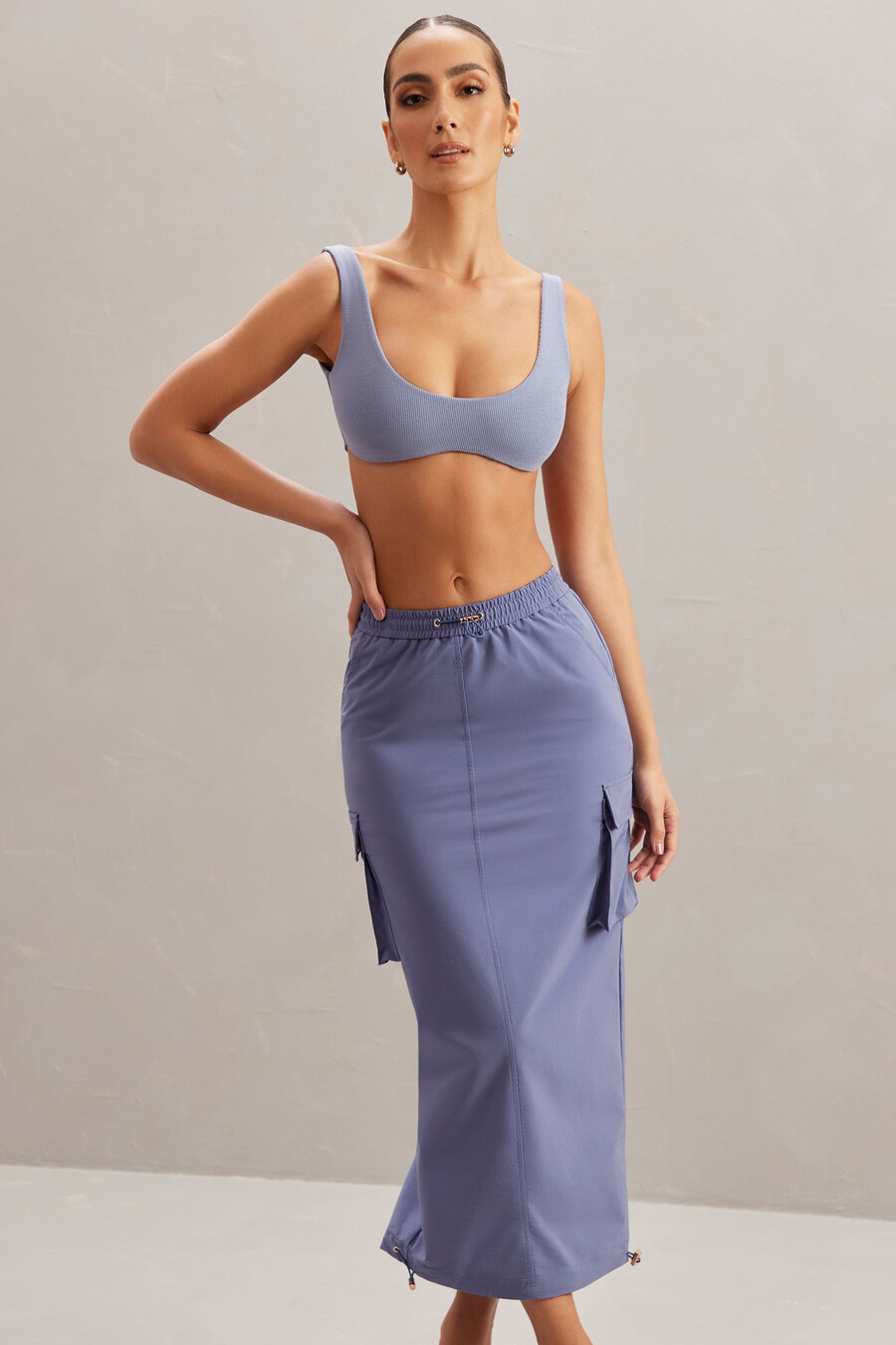 saia cargo maxi em azul acinzentado