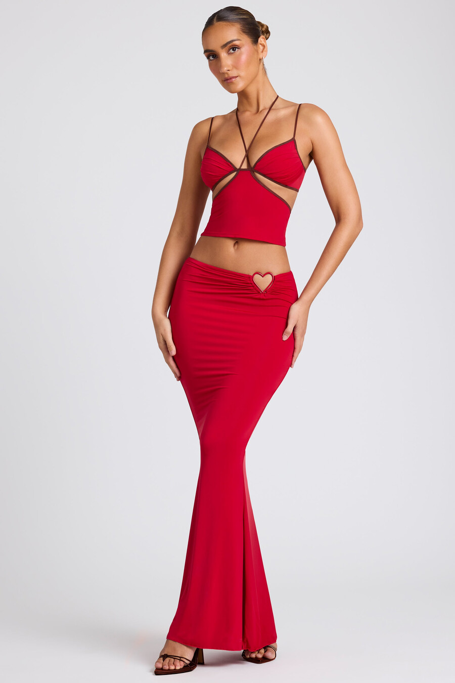 saia maxi de cintura média em vermelho fogo