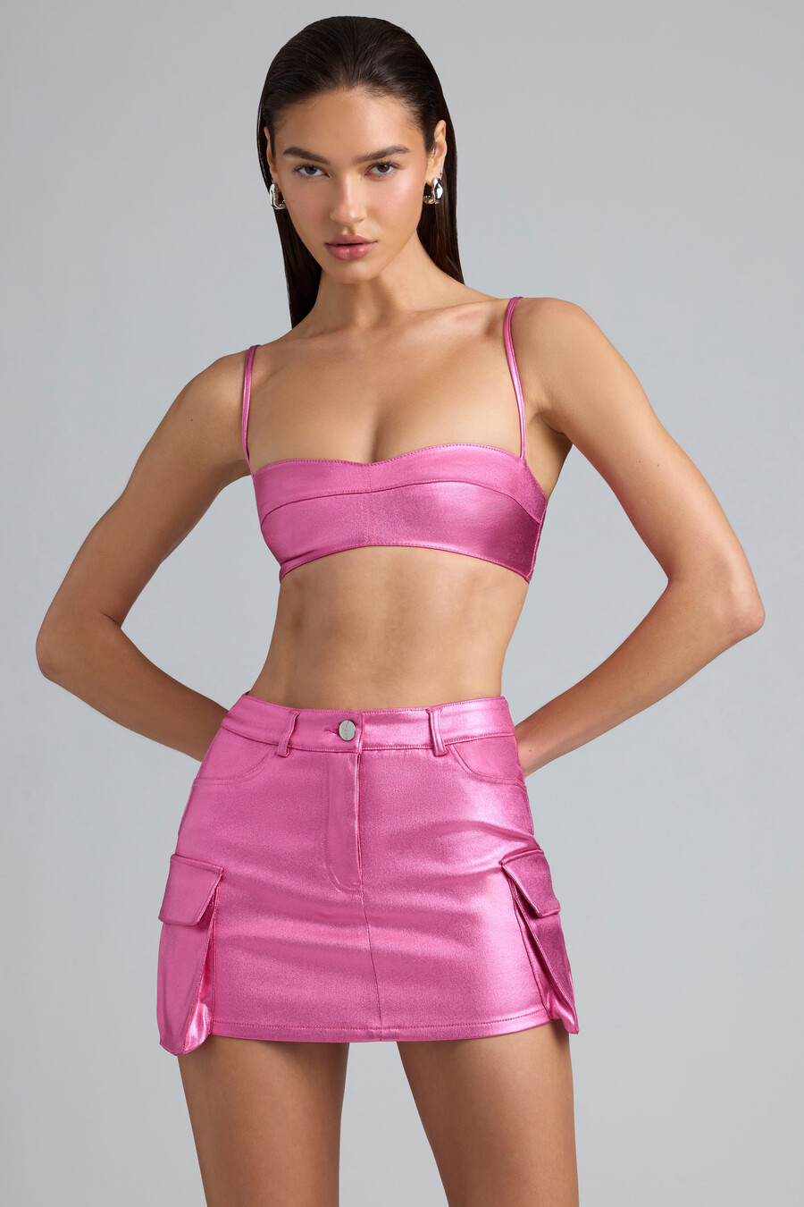 saia cargo de cintura média em denim metalizado rosa escuro