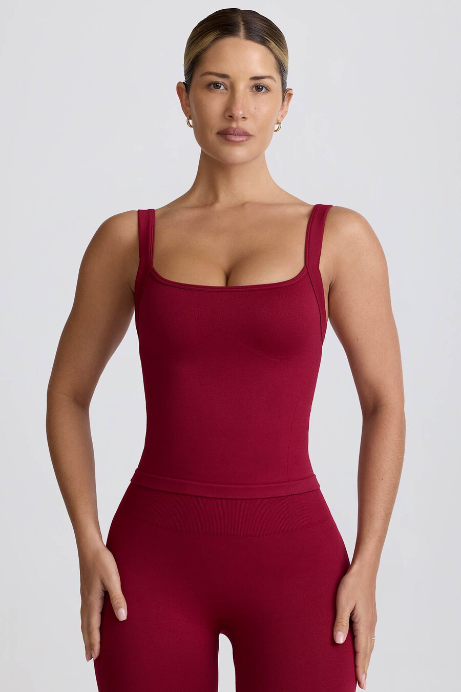 regata longa sem costura super sculpt na cor bordô