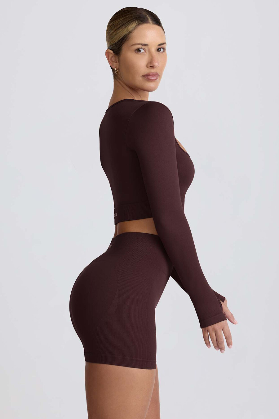 top cropped de manga comprida super sculpt seamless na cor chocolate