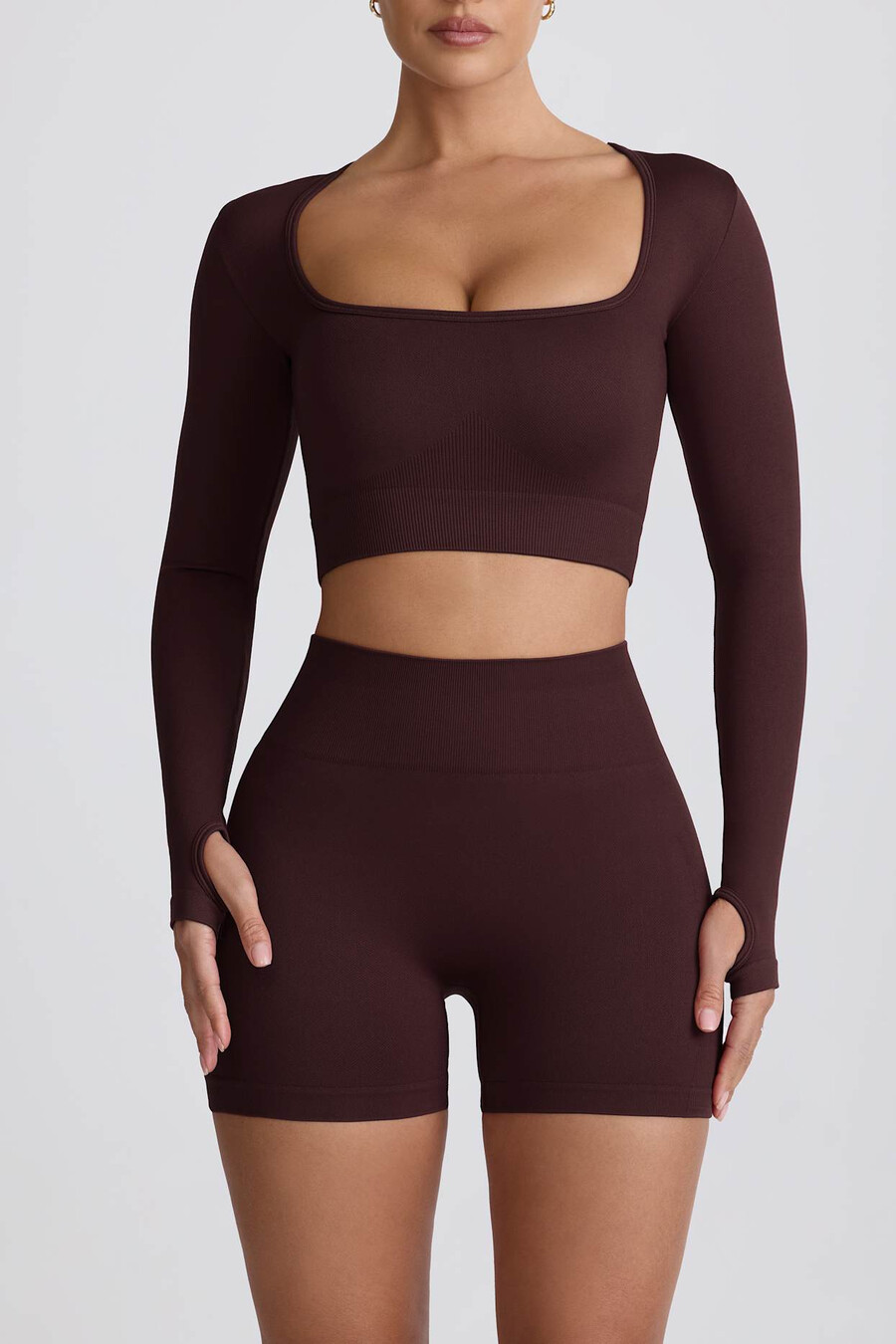 top cropped de manga comprida super sculpt seamless na cor chocolate