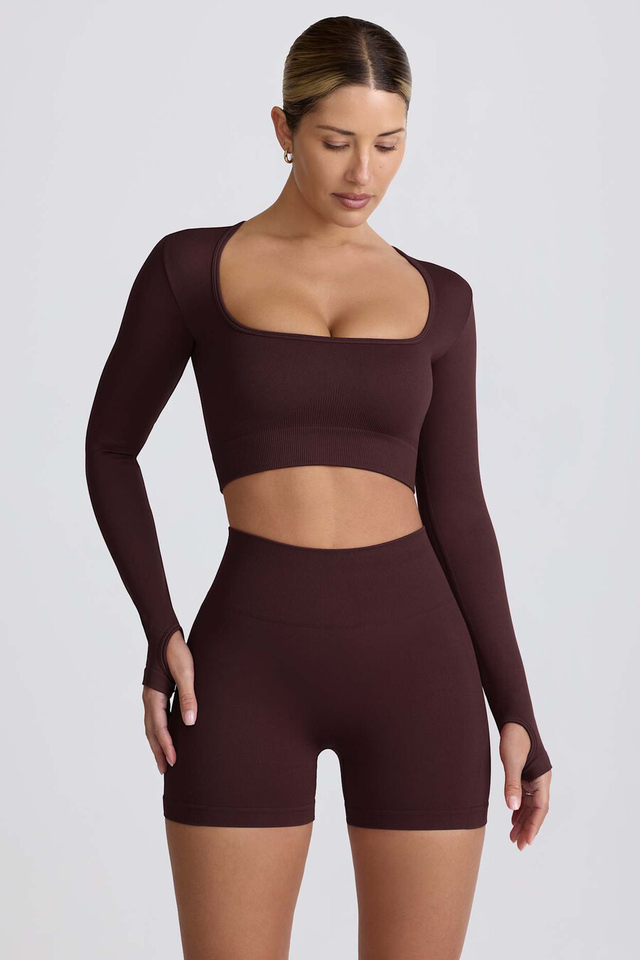 top cropped de manga comprida super sculpt seamless na cor chocolate