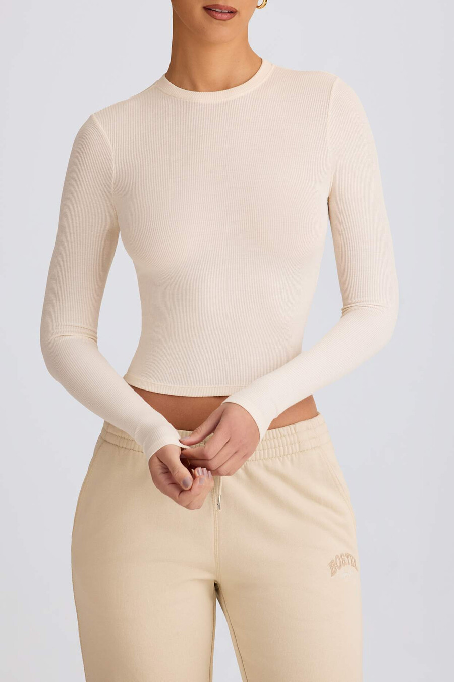 blusa de manga comprida canelada em modal na cor cru.