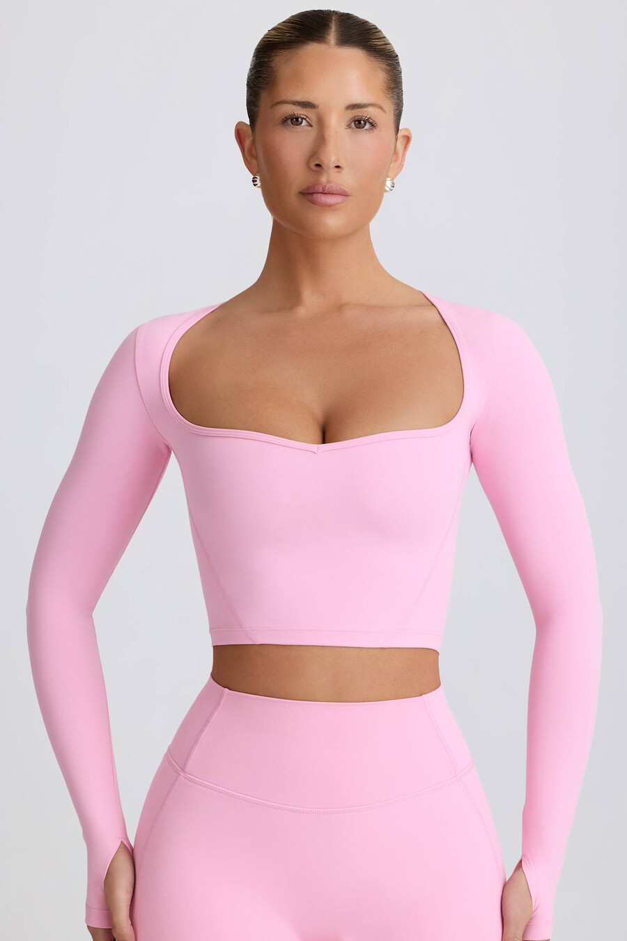 top cropped soft active com decote coração na cor rosa bebê