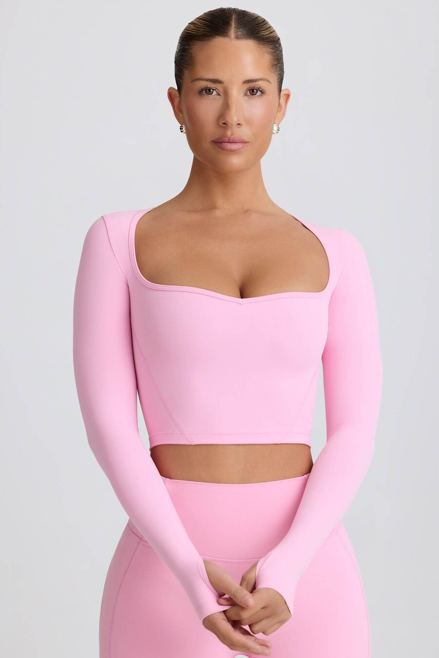 top cropped soft active com decote coração na cor rosa bebê