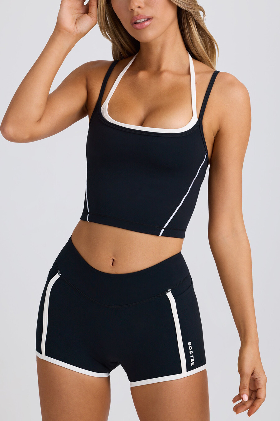 regata cropped soft active layered na cor preta