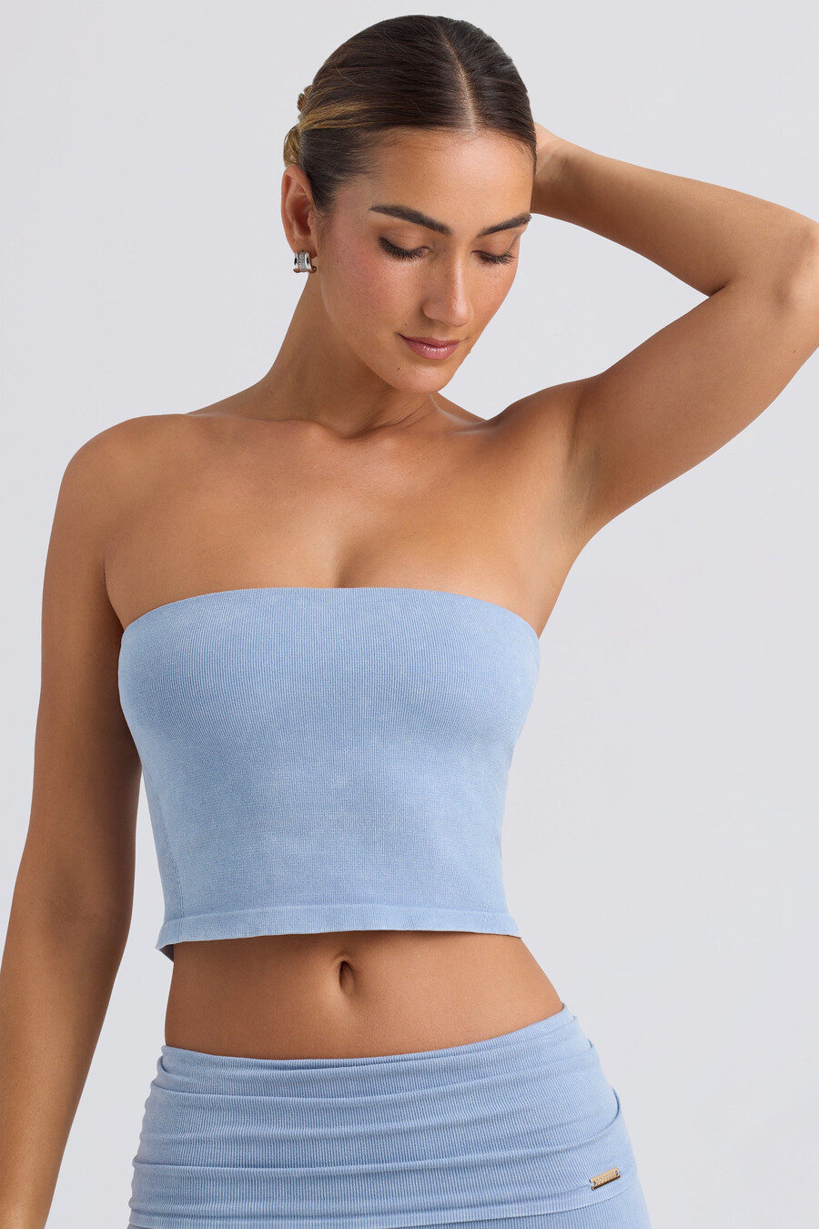top cropped bandeau em azul lavado