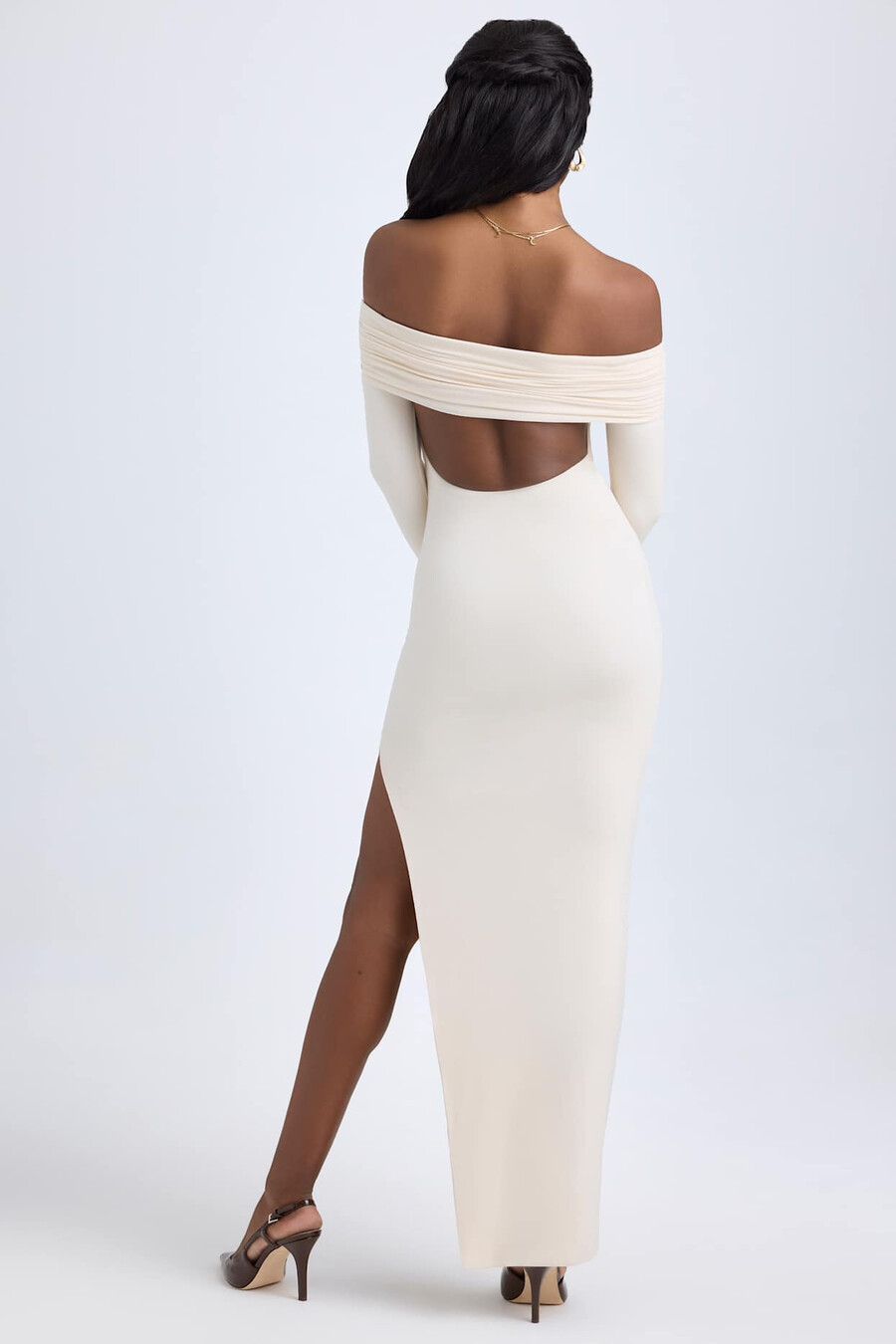 vestido longo modal ombro a ombro com costas abertas na cor marfim