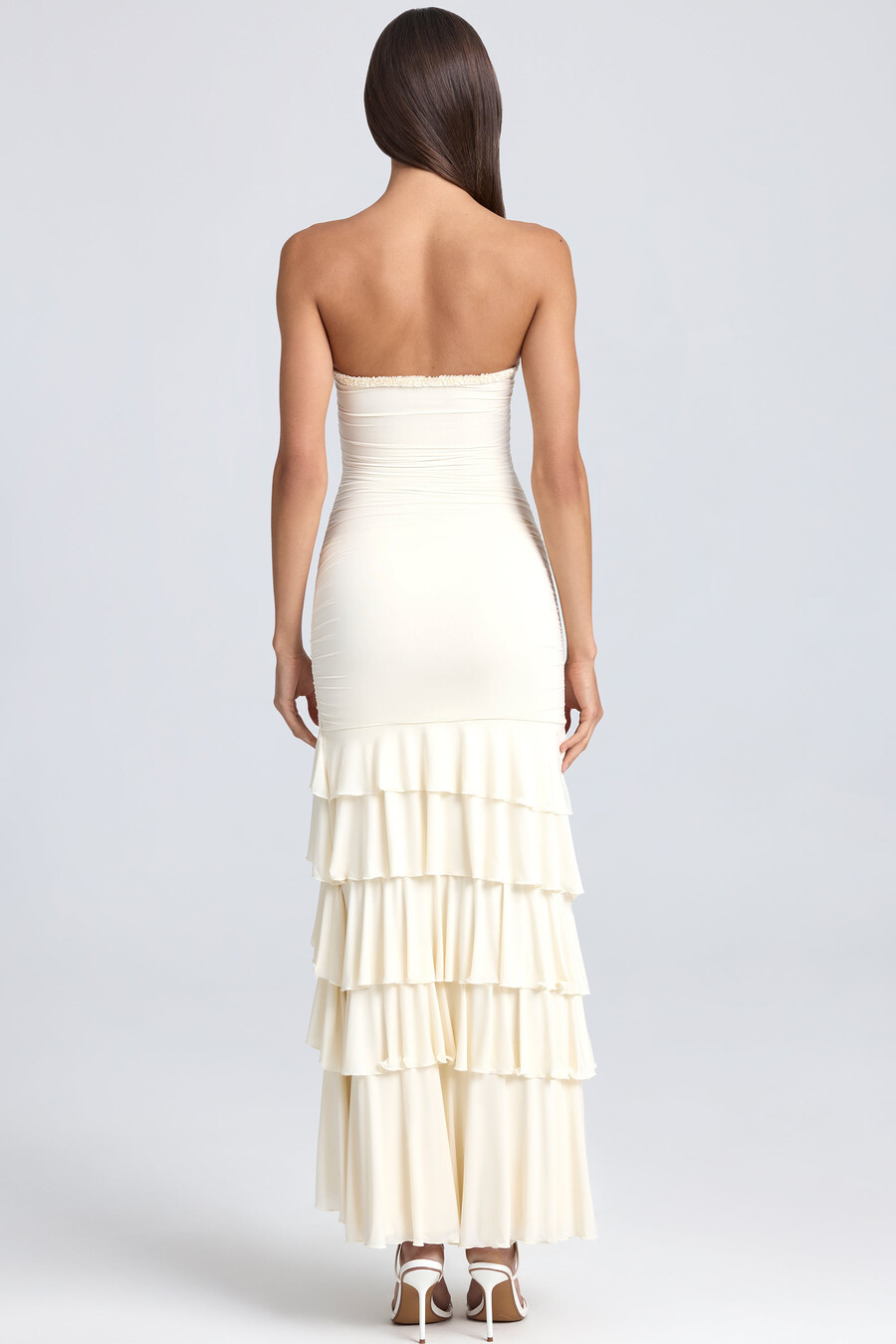 vestido maxi bandeau com babados e babados em marfim
